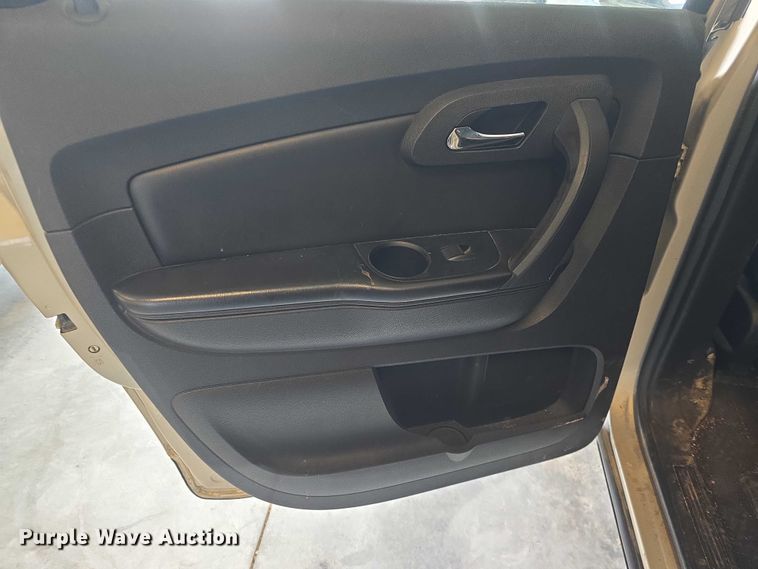 image for item EF3523 2011 Chevrolet Traverse  SUV