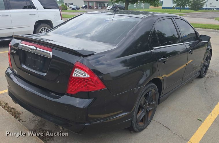 image for item EF3524 2010 Ford Fusion Sport 