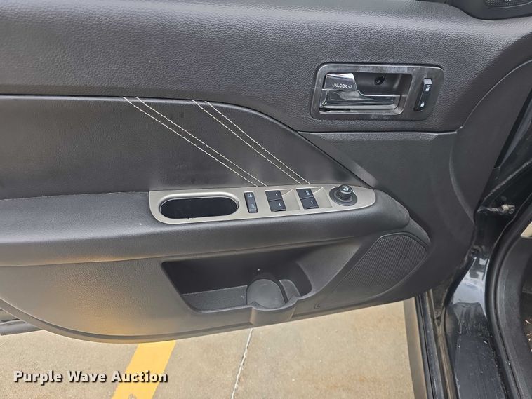 image for item EF3524 2010 Ford Fusion Sport 