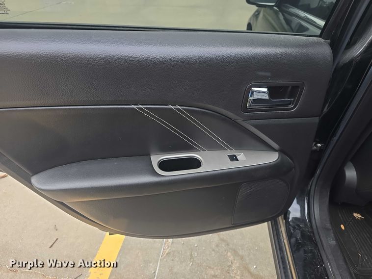 image for item EF3524 2010 Ford Fusion Sport 