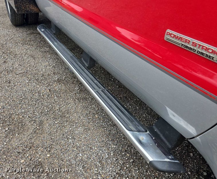 image for item EF3530 2004 Ford F350 Super Duty XLT Crew Cab flatbed pickup truck