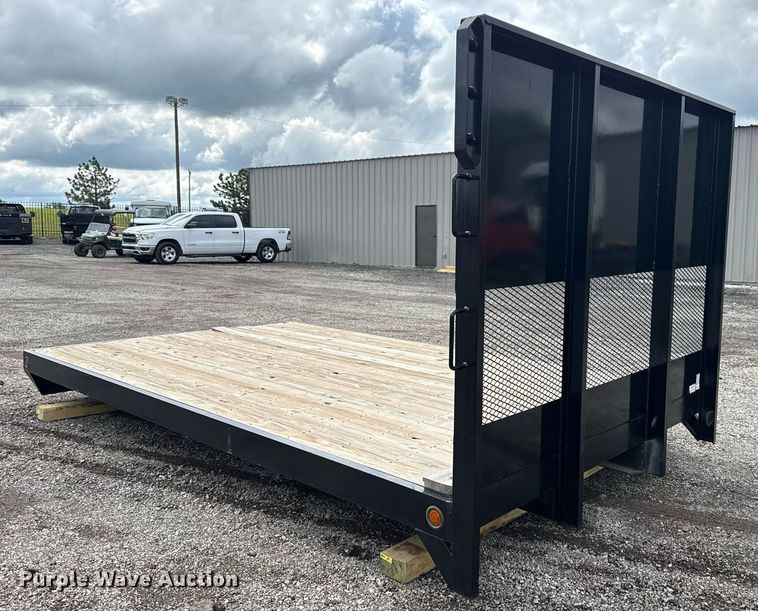 image for item EG5828 Flatbed