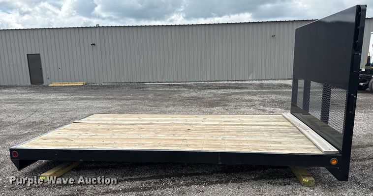 image for item EG5828 Flatbed