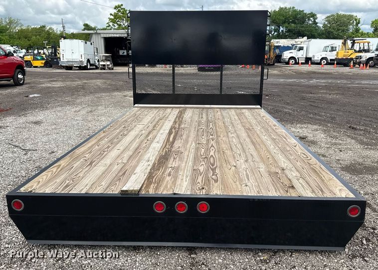 image for item EG5828 Flatbed