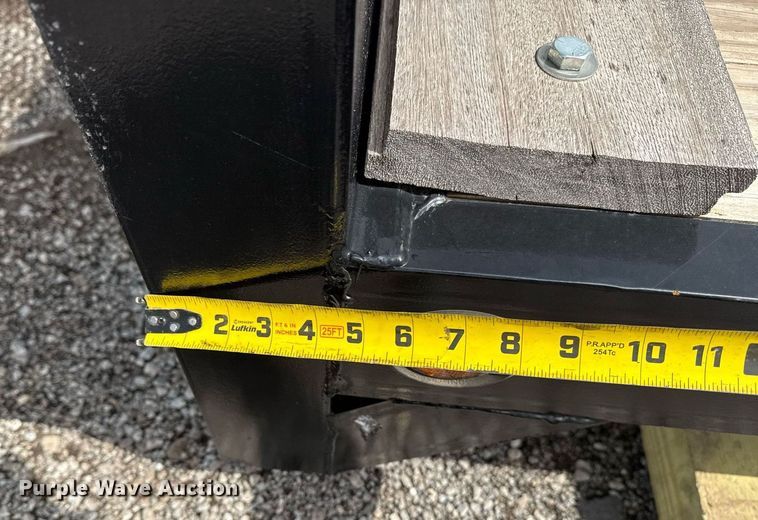 image for item EG5828 Flatbed