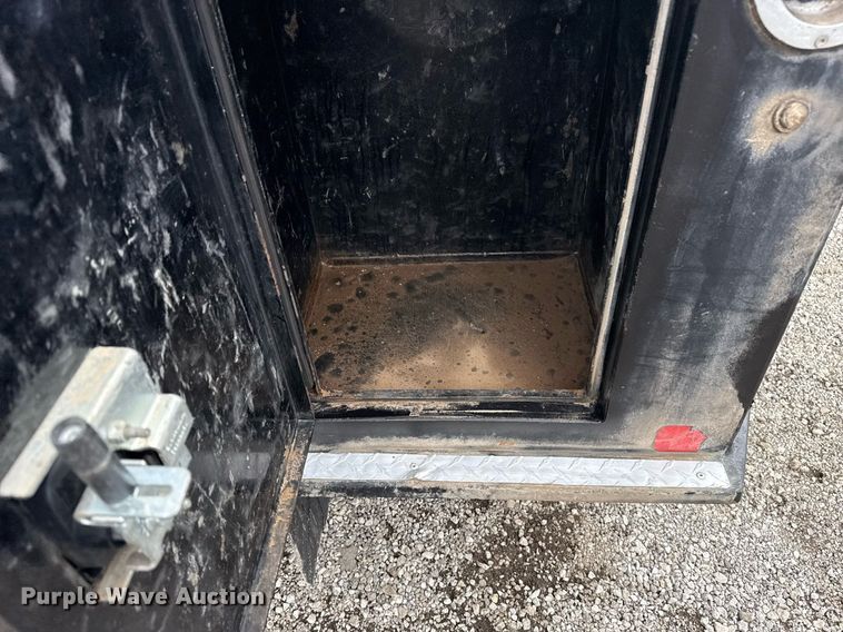 image for item EG5831 2019 Ford F550 Super Duty Crew Cab flatbed truck