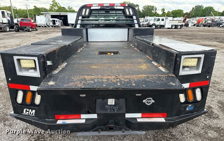 image for item EG5831 2019 Ford F550 Super Duty Crew Cab flatbed truck