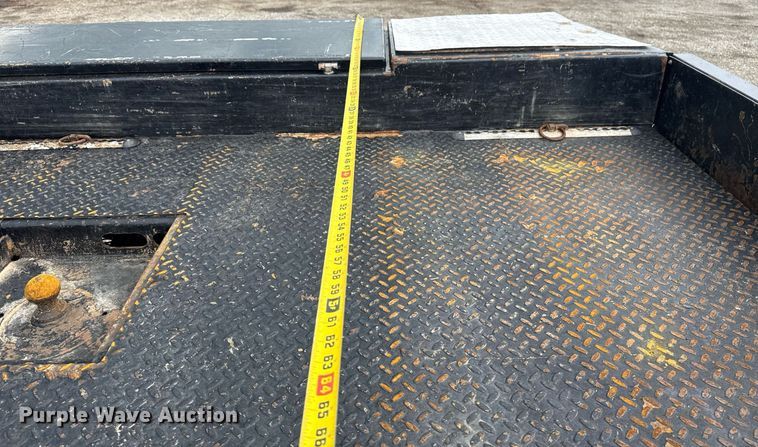 image for item EG5831 2019 Ford F550 Super Duty Crew Cab flatbed truck