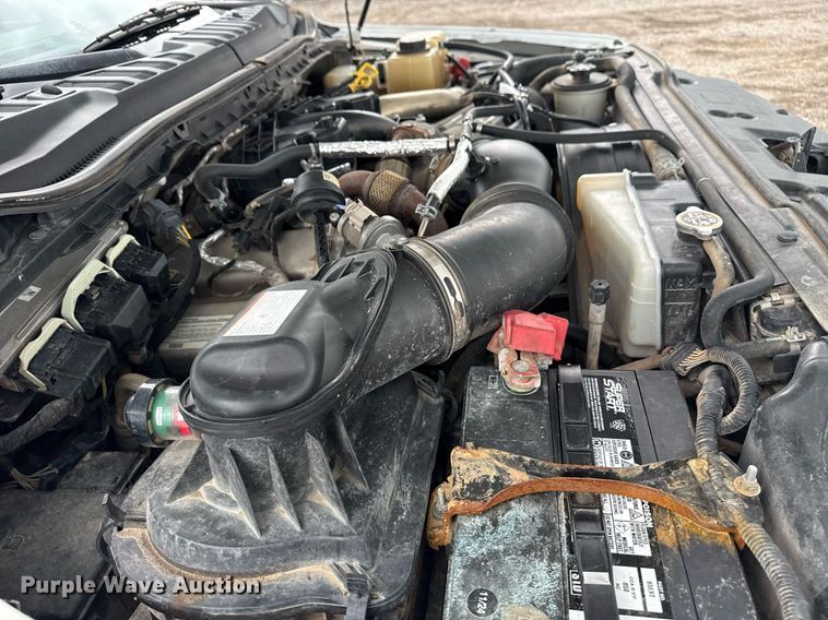 image for item EG5831 2019 Ford F550 Super Duty Crew Cab flatbed truck