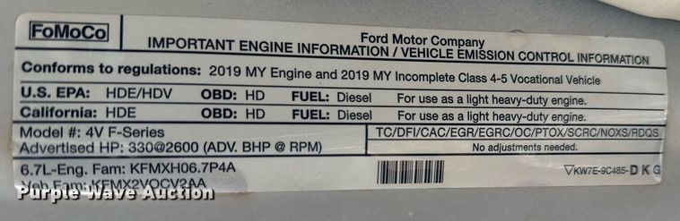 image for item EG5831 2019 Ford F550 Super Duty Crew Cab flatbed truck