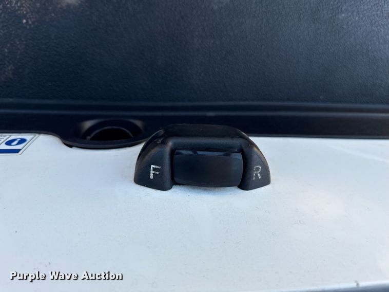 image for item EG5834 2021 Club Car Precedent i2  golf cart