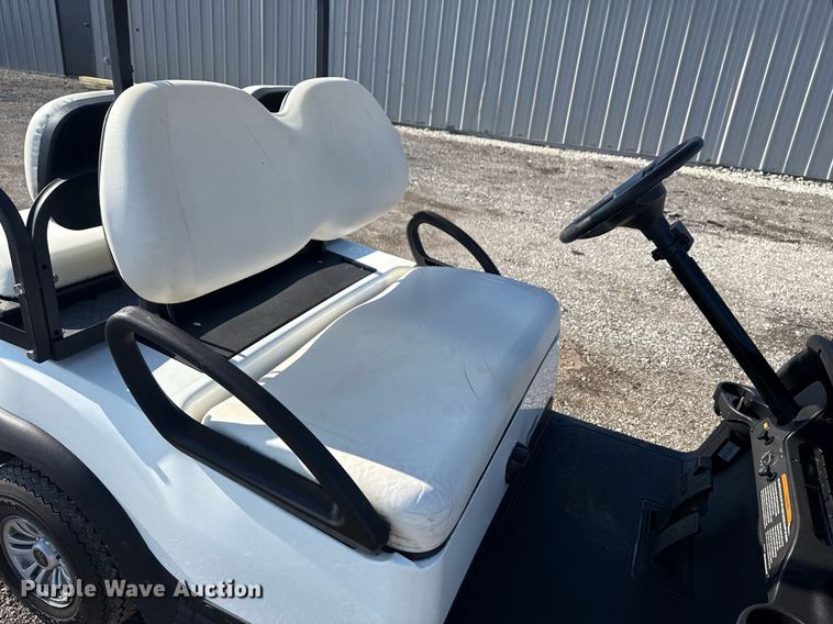 image for item EG5834 2021 Club Car Precedent i2  golf cart