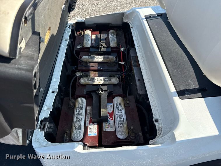 image for item EG5834 2021 Club Car Precedent i2  golf cart