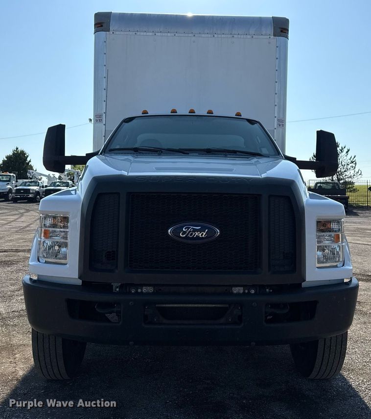 image for item EG5835 2016 Ford F650 Super Duty box truck