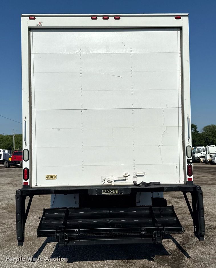 image for item EG5835 2016 Ford F650 Super Duty box truck