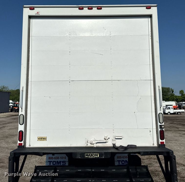 image for item EG5835 2016 Ford F650 Super Duty box truck