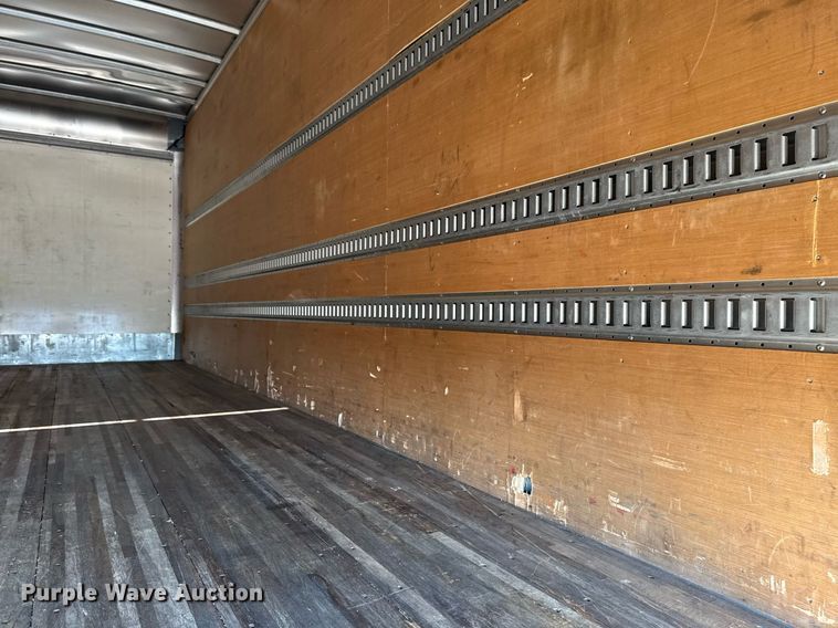 image for item EG5835 2016 Ford F650 Super Duty box truck