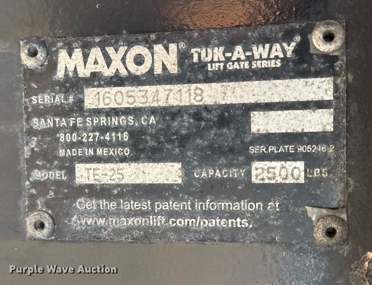 image for item EG5835 2016 Ford F650 Super Duty box truck