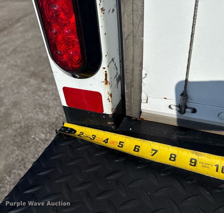 image for item EG5835 2016 Ford F650 Super Duty box truck