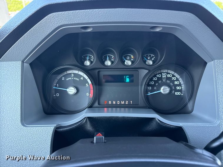 image for item EG5835 2016 Ford F650 Super Duty box truck