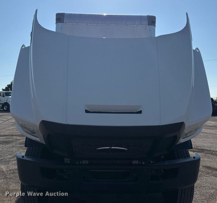 image for item EG5835 2016 Ford F650 Super Duty box truck