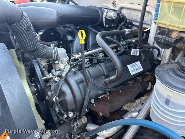 image for item EG5835 2016 Ford F650 Super Duty box truck