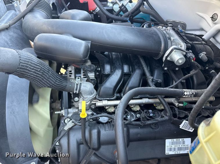 image for item EG5835 2016 Ford F650 Super Duty box truck