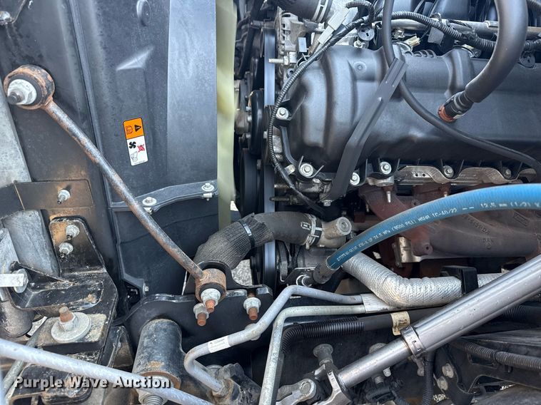 image for item EG5835 2016 Ford F650 Super Duty box truck