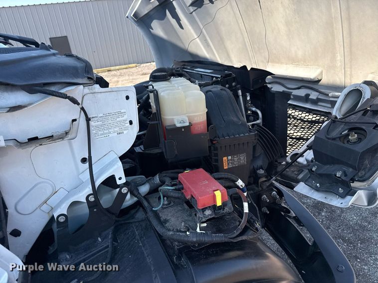 image for item EG5835 2016 Ford F650 Super Duty box truck