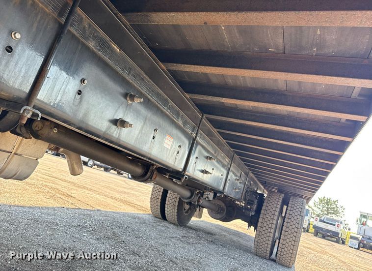 image for item EG5835 2016 Ford F650 Super Duty box truck