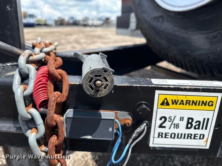 image for item EG5842 2000 Roadrunner Trailer Mfg 20ME22 utility trailer with generator