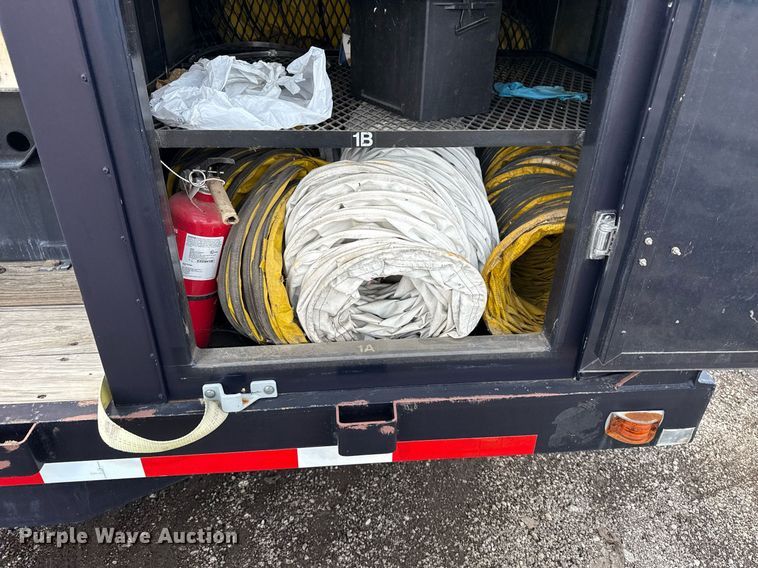 image for item EG5842 2000 Roadrunner Trailer Mfg 20ME22 utility trailer with generator