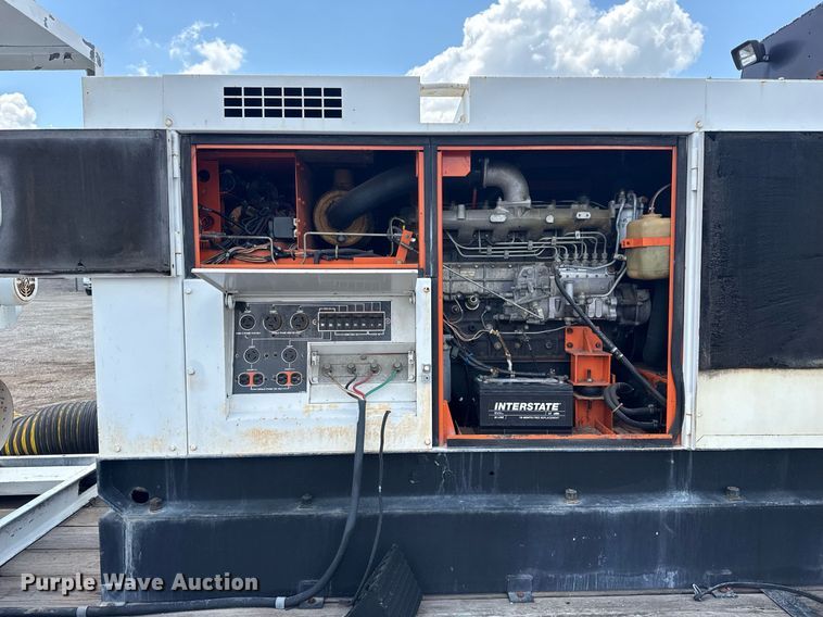 image for item EG5842 2000 Roadrunner Trailer Mfg 20ME22 utility trailer with generator