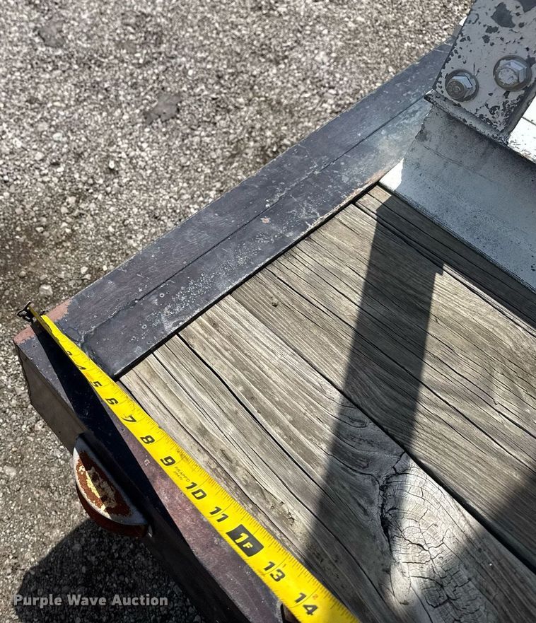 image for item EG5842 2000 Roadrunner Trailer Mfg 20ME22 utility trailer with generator