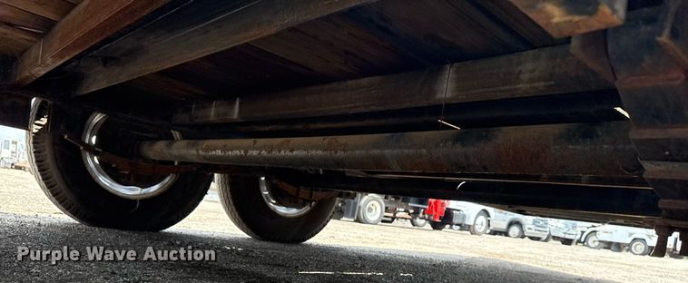 image for item EG5842 2000 Roadrunner Trailer Mfg 20ME22 utility trailer with generator