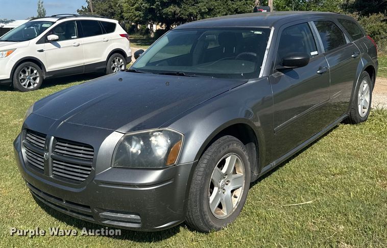image for item EG6453 2005 Dodge Magnum 