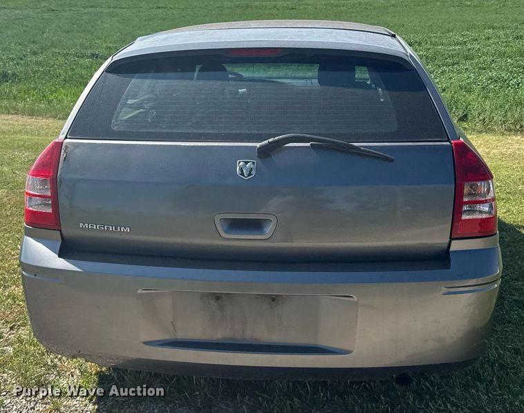 image for item EG6453 2005 Dodge Magnum 