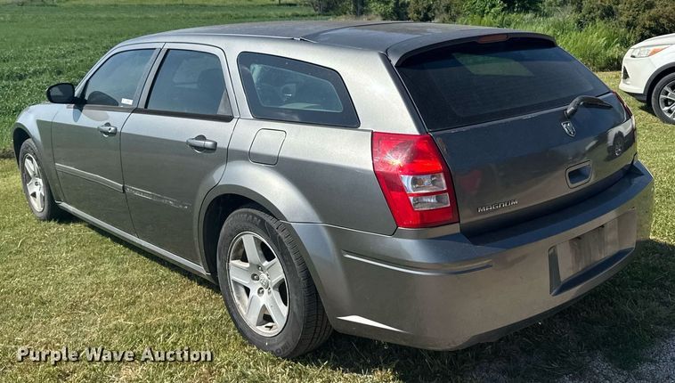 image for item EG6453 2005 Dodge Magnum 