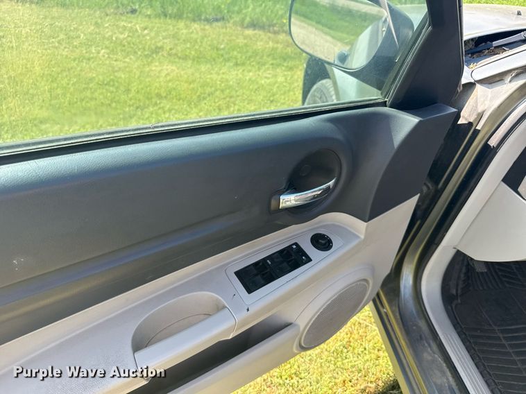 image for item EG6453 2005 Dodge Magnum 