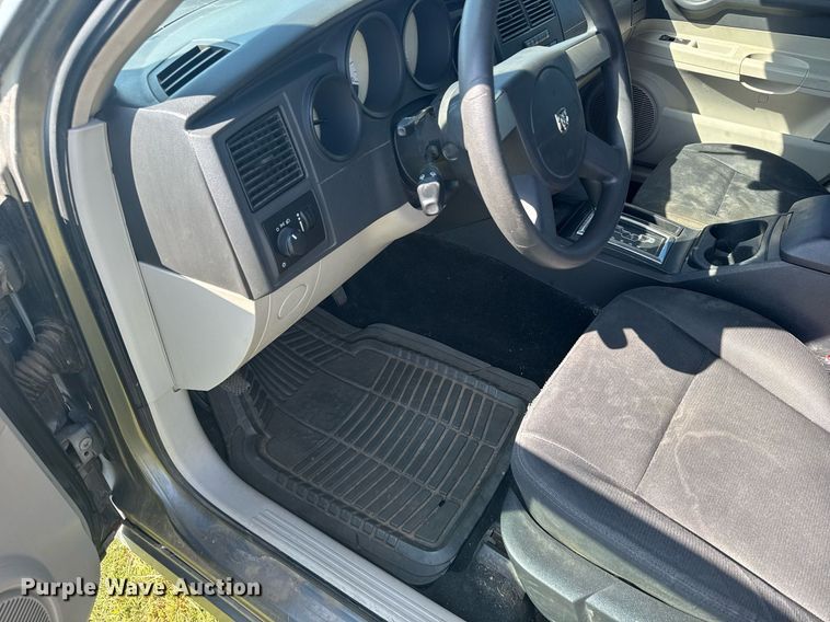 image for item EG6453 2005 Dodge Magnum 