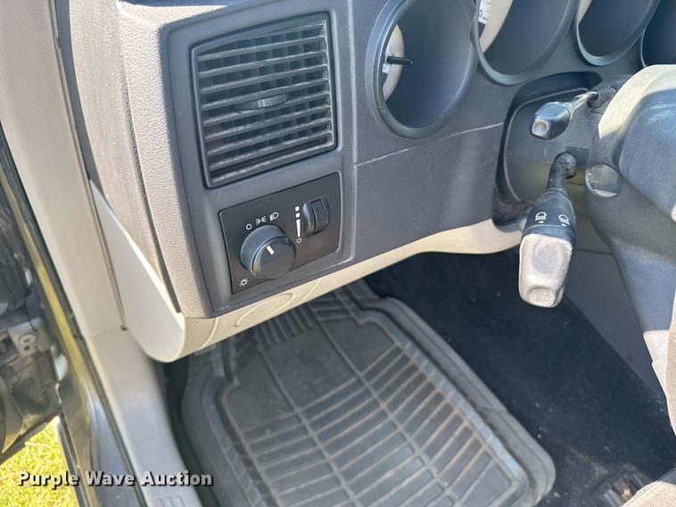 image for item EG6453 2005 Dodge Magnum 