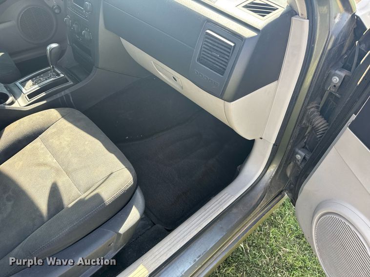 image for item EG6453 2005 Dodge Magnum 