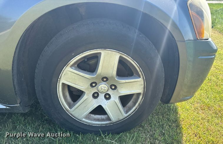 image for item EG6453 2005 Dodge Magnum 