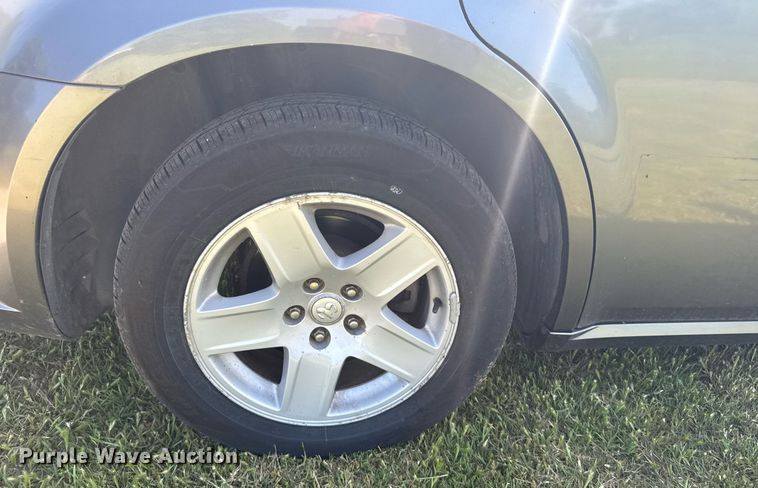 image for item EG6453 2005 Dodge Magnum 