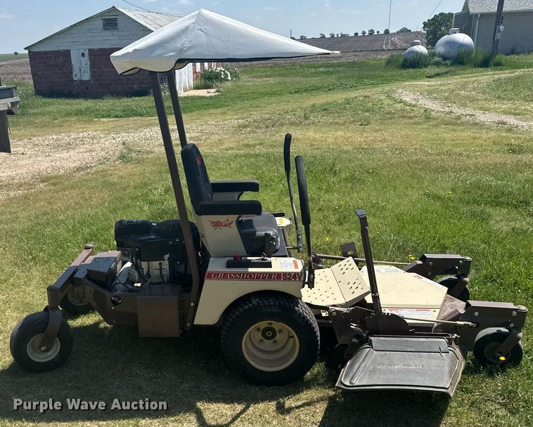 image for item EG6456 2018 Grasshopper 524V ZTR lawn mower