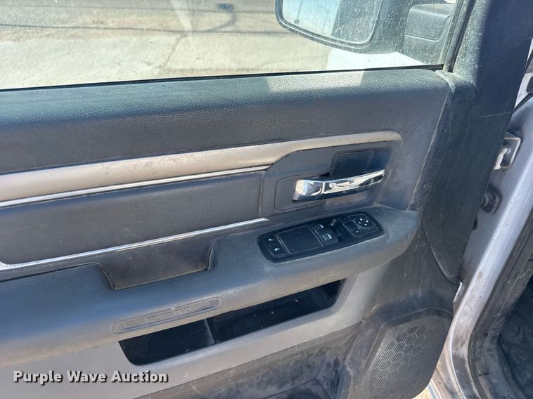 image for item EG6462 2017 Dodge Ram 1500 pickup truck