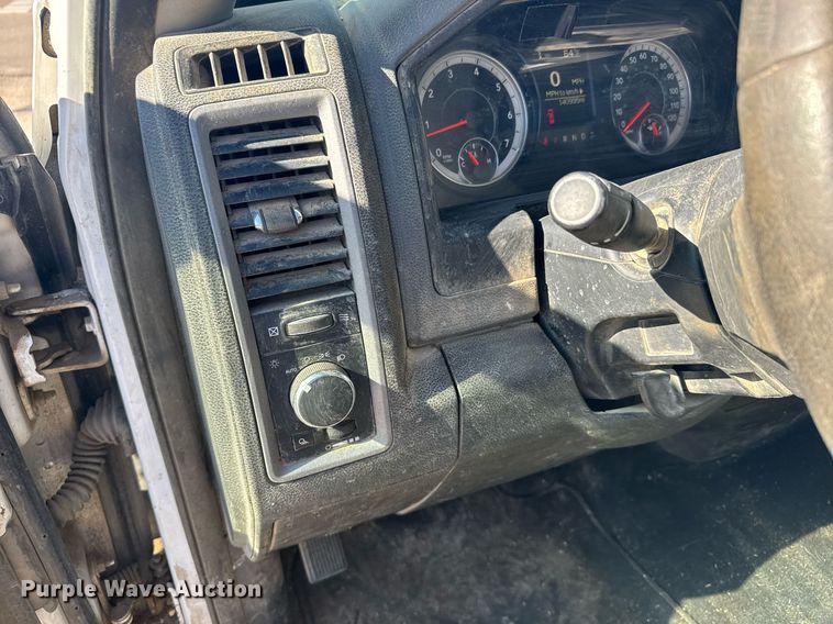 image for item EG6462 2017 Dodge Ram 1500 pickup truck