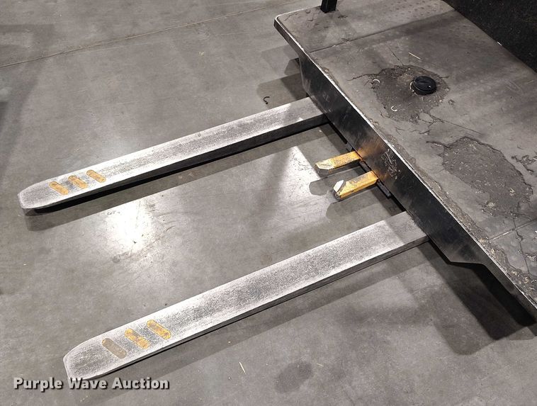 image for item EH0329 2018 Crown SP4050-30 order picker