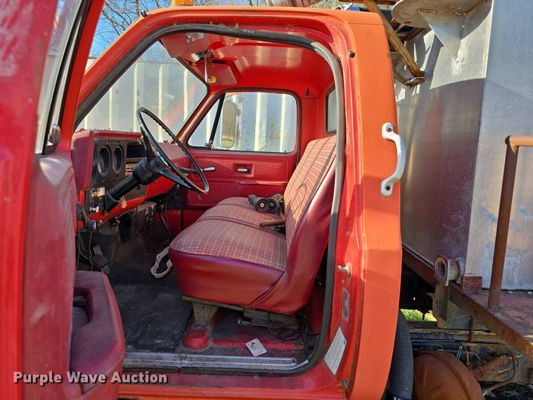 image for item EH8864 1979 Chevrolet Custom Deluxe C70 pumper fire truck