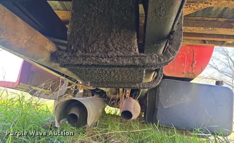 image for item EH8865 1987 GMC C7 grain truck